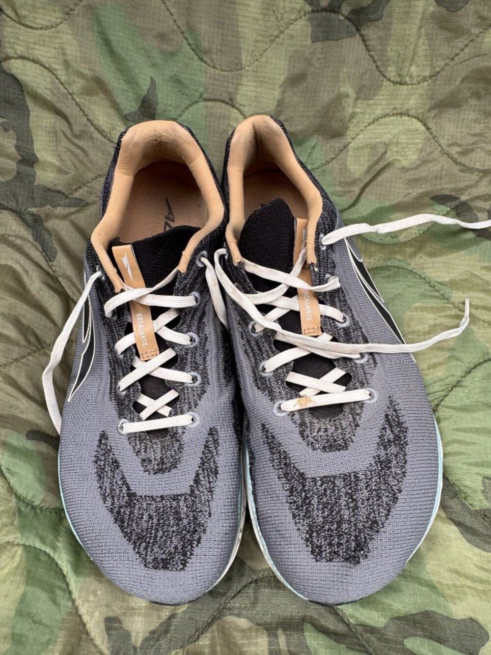 Altra Escalante Running Shoes Gray/Black - Size Not Marked